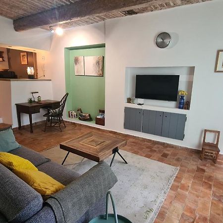 Cocon Du Papillon A Lourmarin Apartment ภายนอก รูปภาพ