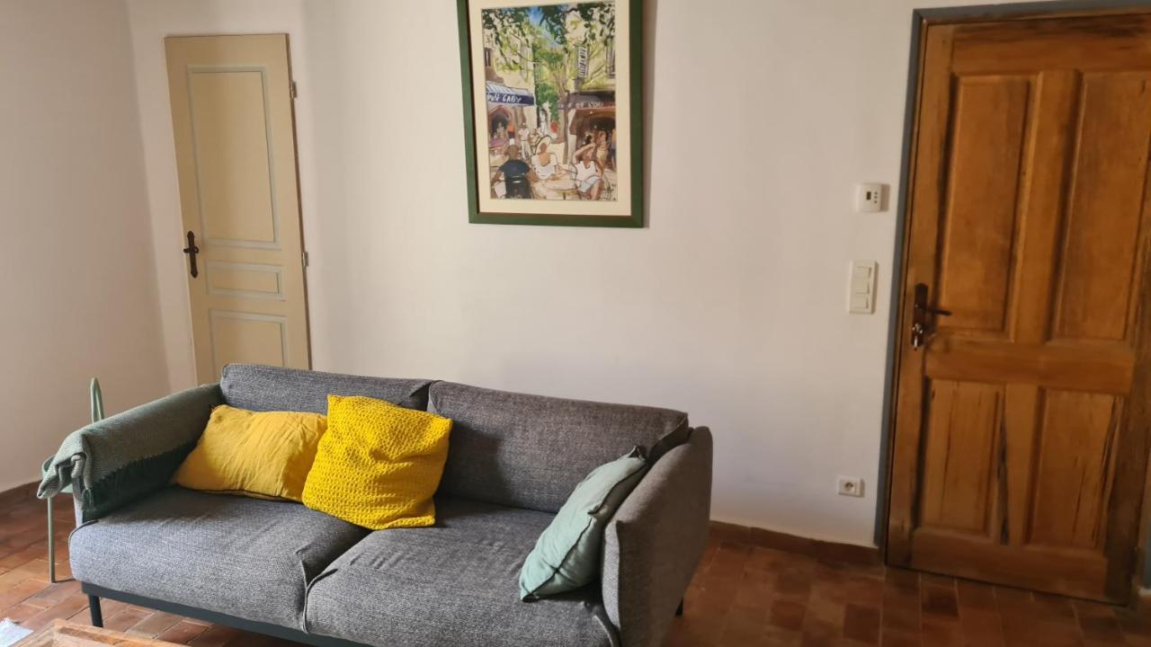 Cocon Du Papillon A Lourmarin Apartment ภายนอก รูปภาพ