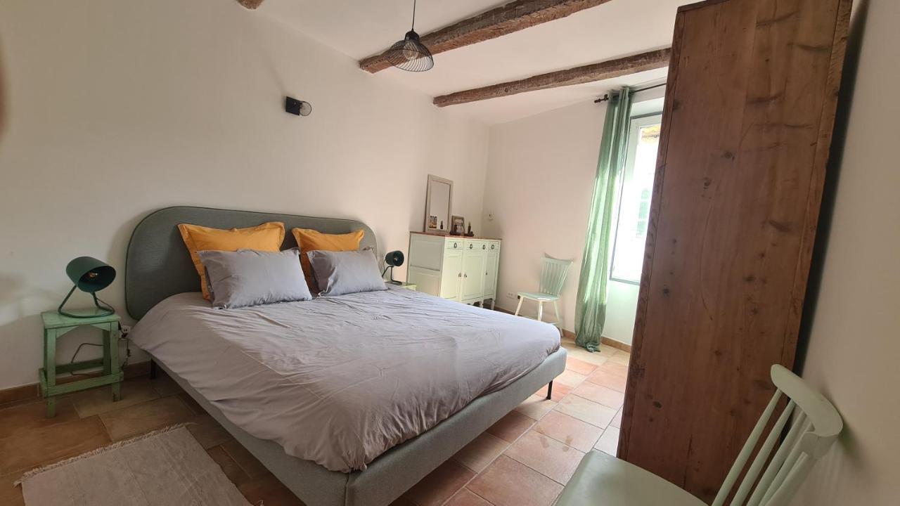 Cocon Du Papillon A Lourmarin Apartment ภายนอก รูปภาพ